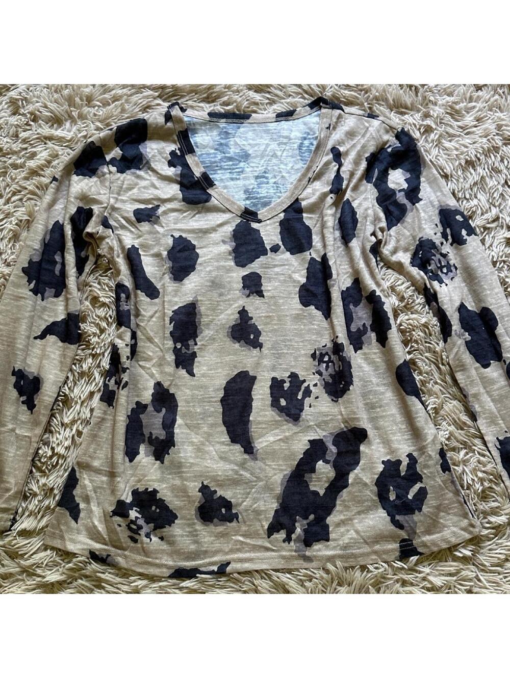 Long Sleeve V-Neck Animal Print Top in Beige and Black, Size Small